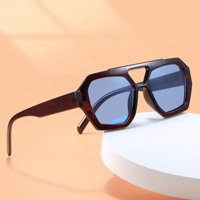 Óculos de Sol Poligonal Vintage: Estilo Retrô com Toque Moderno - Vento Maré