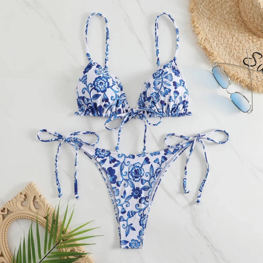 Biquíni Floral Azul e Branco - Vento Maré 
