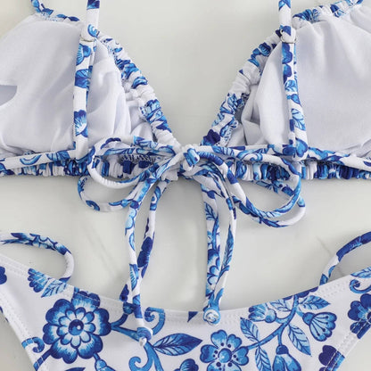 Biquíni Floral Azul e Branco - Vento Maré 